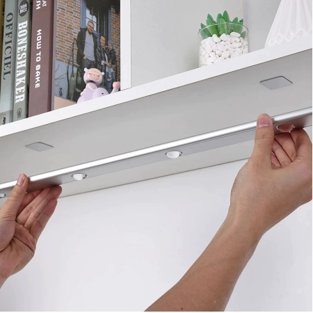 Lumière LED à capteur sans fil